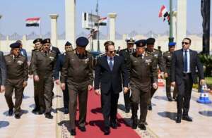 تحالف الغرماء.. كيف يدير السيسي علاقته بالمؤسسة العسكرية؟؟